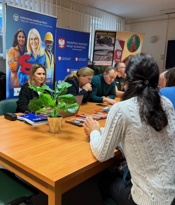 Konsultacje dotyczące legalności zatrudniania obywateli państw trzecich – udział OIP Olsztyn