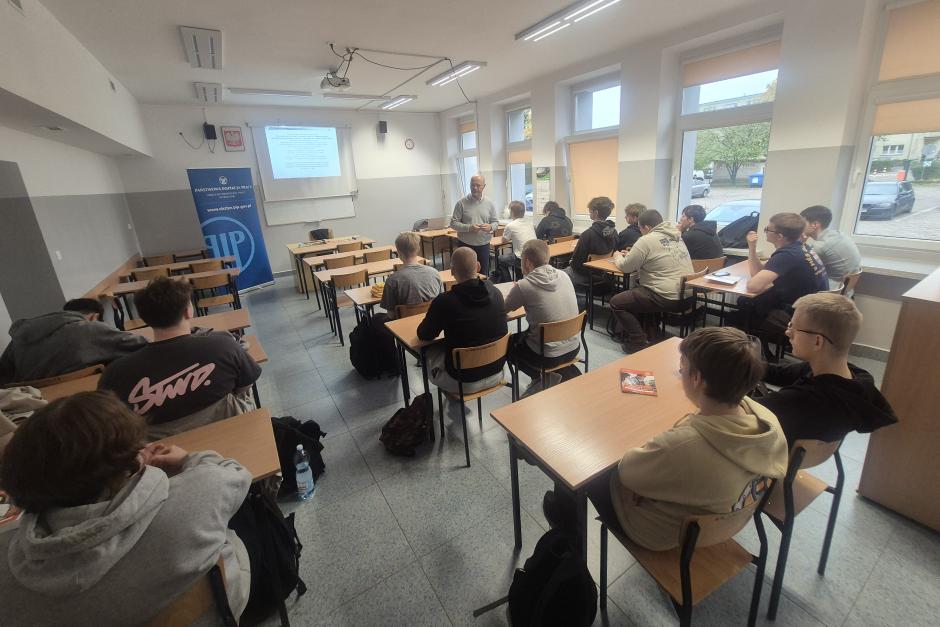 Drugi dzień działań OIP w Olsztynie w ramach Europejskiego Tygodnia Bezpieczeństwa i Zdrowia w Pracy
