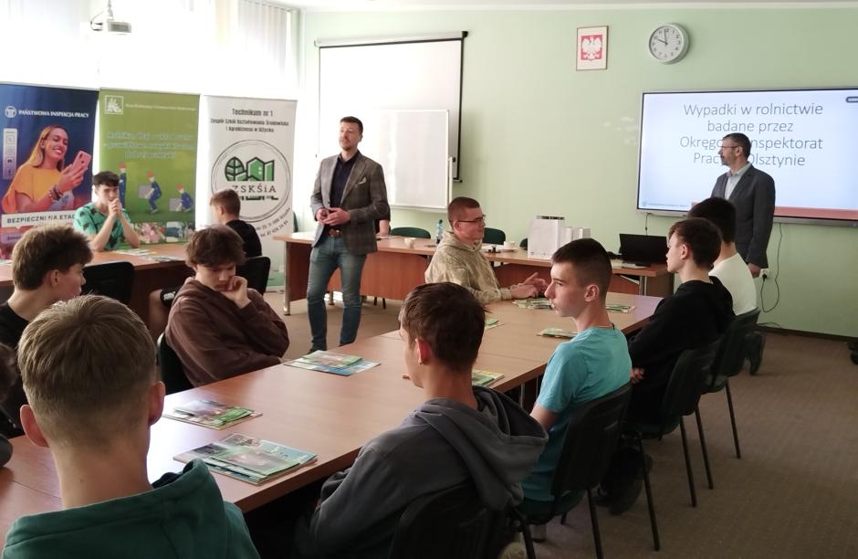 Konkurs wiedzy o bezpieczeństwie pracy w rolnictwie w Giżycku